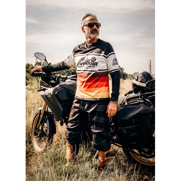 RAINBOW DIRTY JERSEY