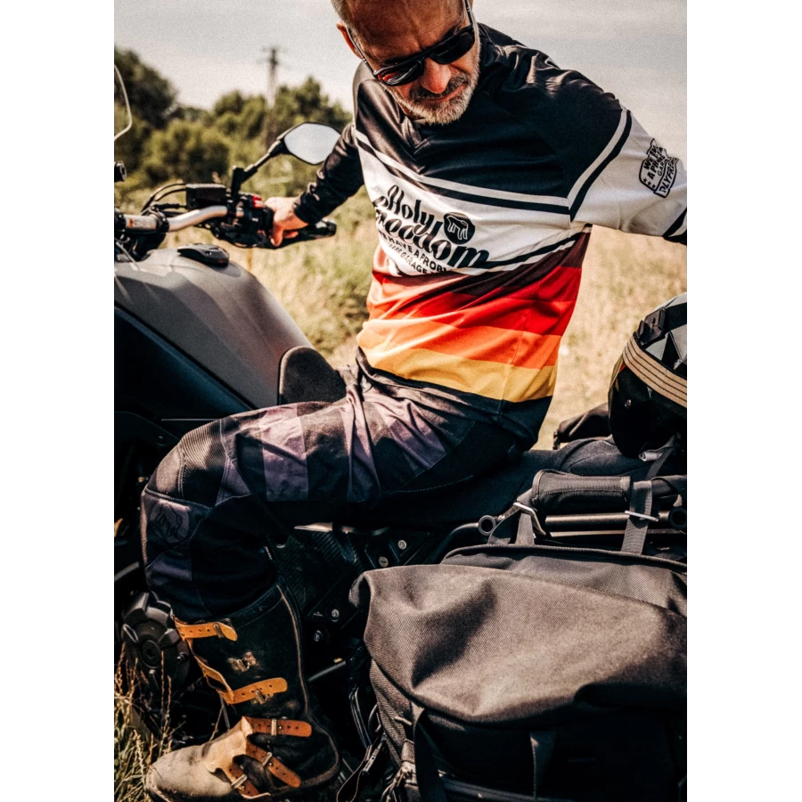 RAINBOW DIRTY JERSEY