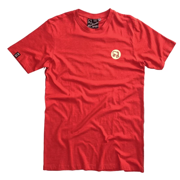 Vista frontale della Holyfreedom Crew Red T-Shirt donna in cotone riciclato e fit essenziale.