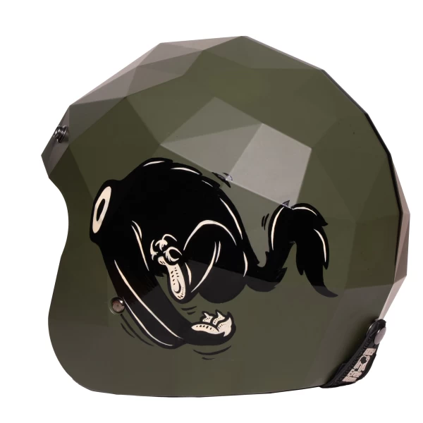 Dettaglio grafico del casco cafe racer handmade Holywolf con pittura custom esclusiva.