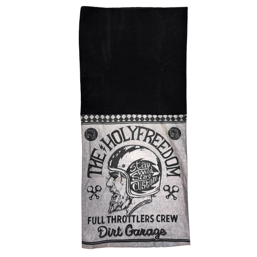 Graphic detail of the Darius Polar tube scarf with a soft technical finish and clean look.
