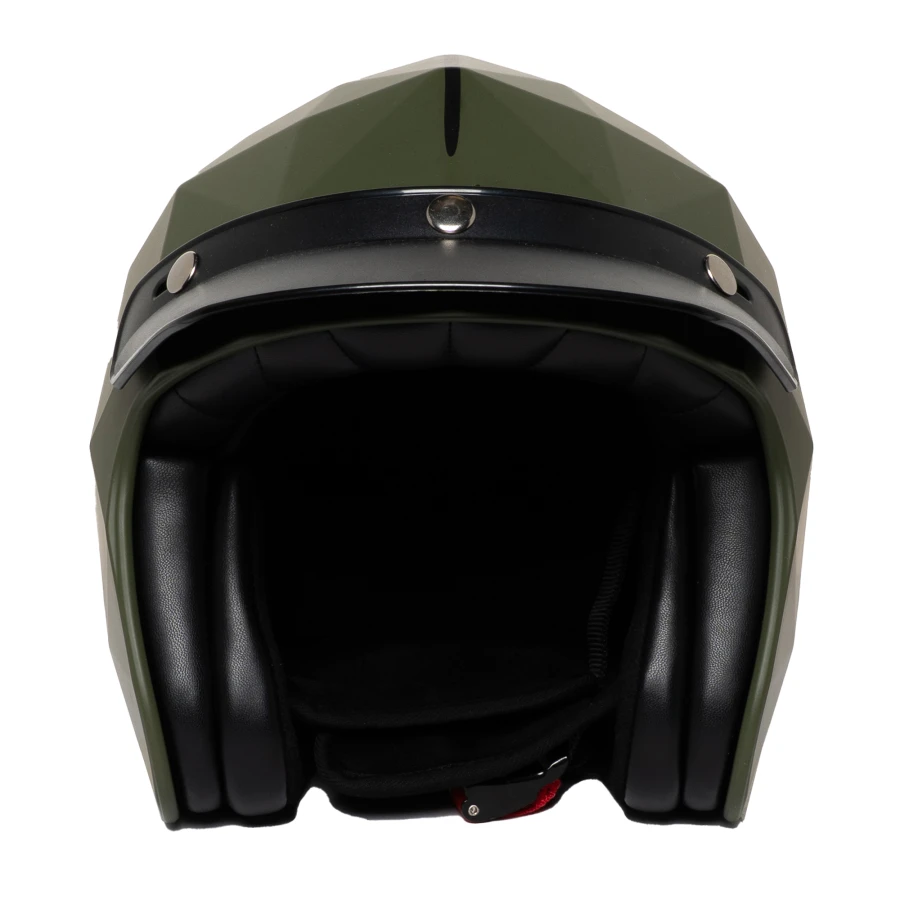Dettaglio della visiera Cairoli con finitura essenziale per un look cafe racer.
