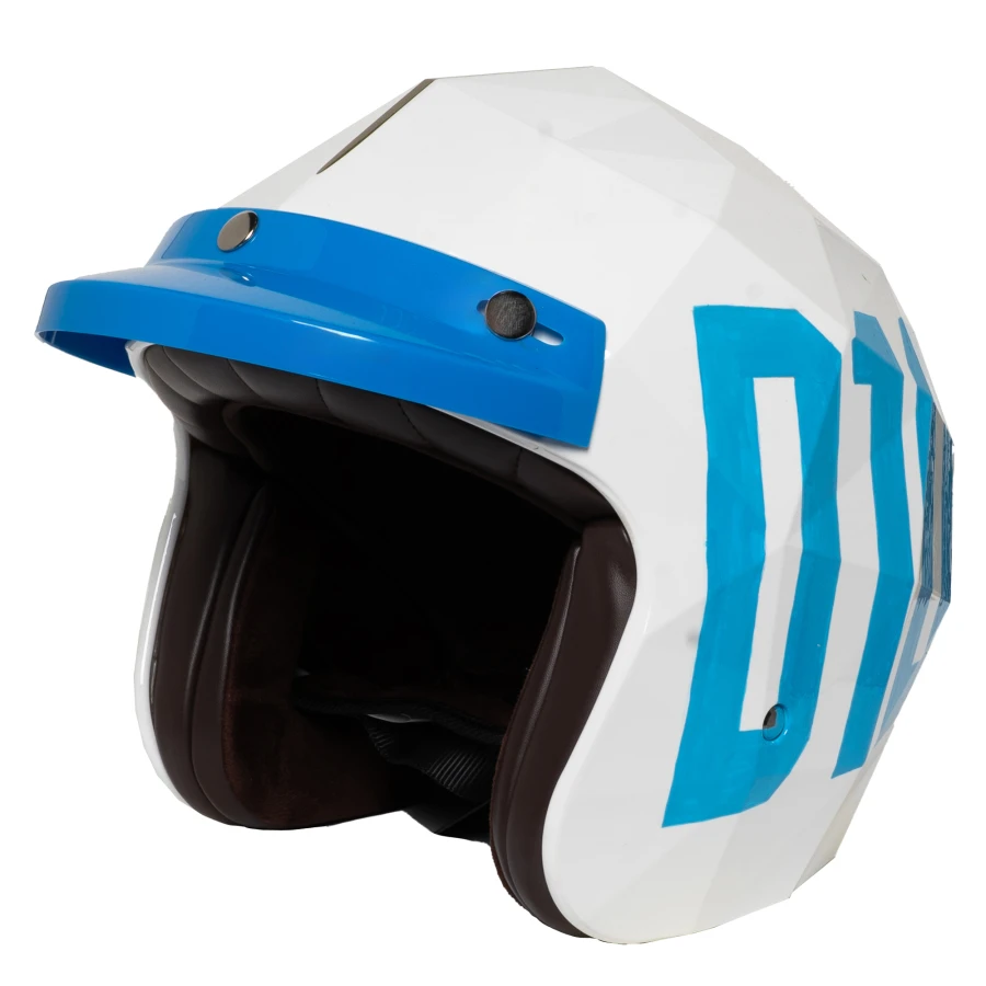 Vista frontale della visiera Blu Mansell per casco moto vintage, linee pulite.