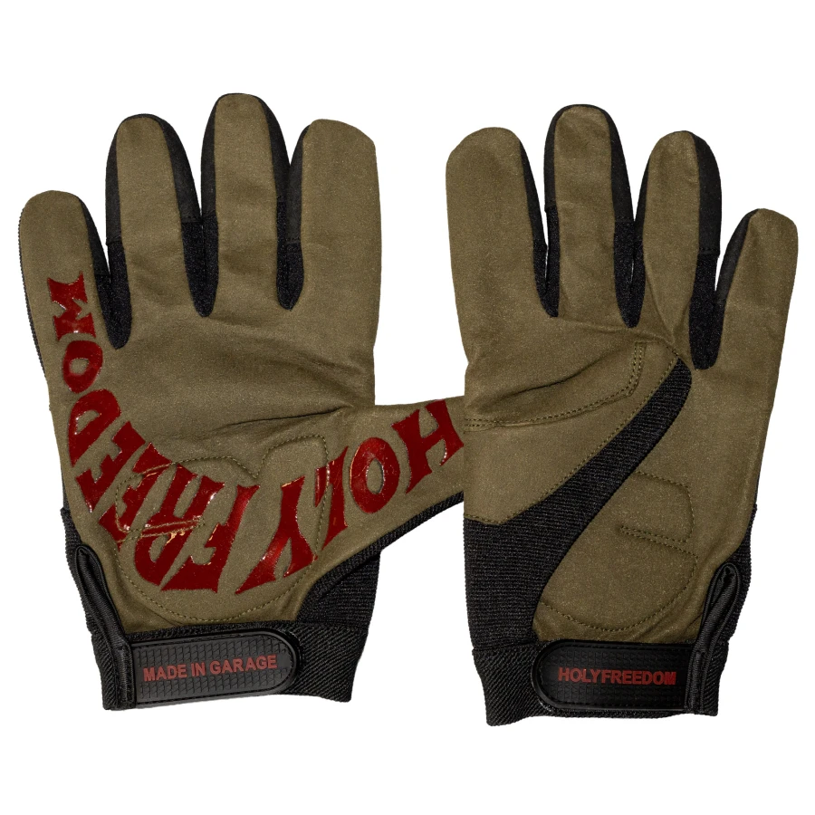 Close detail on stitching and leather texture, showing the handcrafted vintage finish.