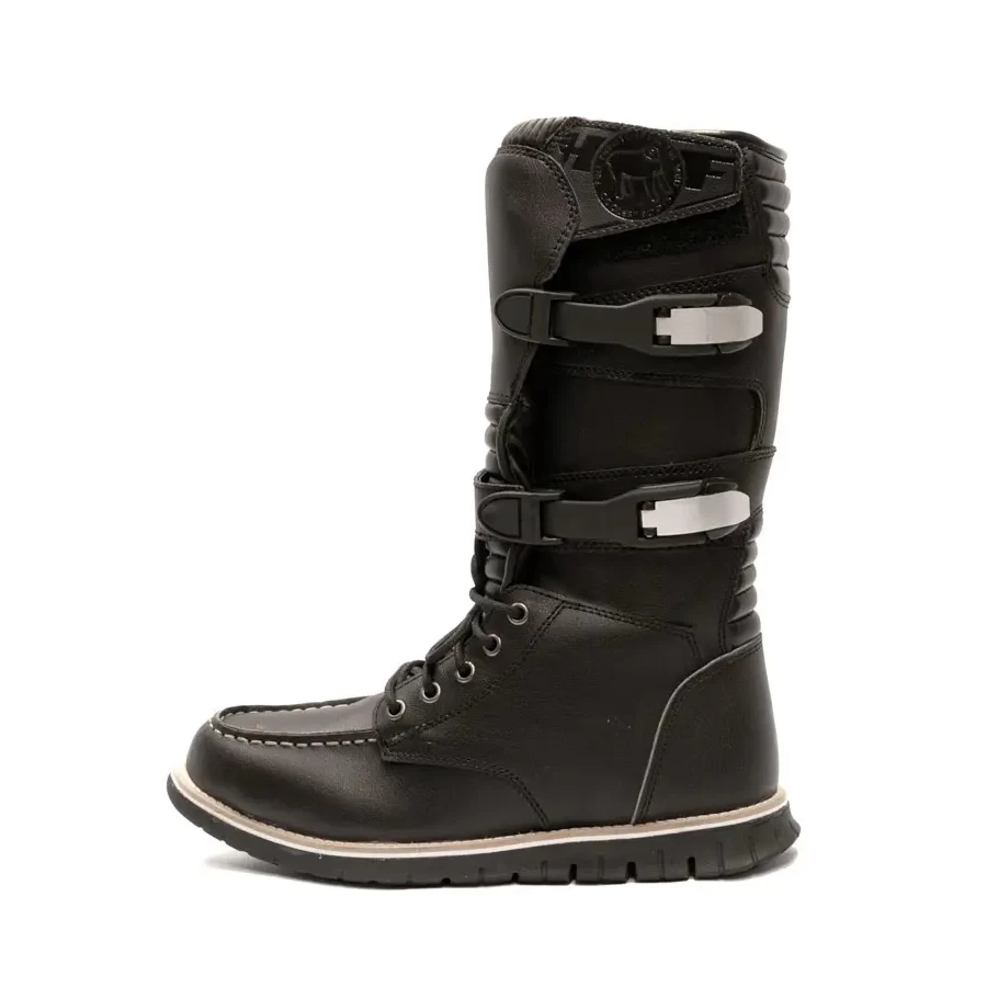 Holyfreedom Night Hawk High CE, stivali moto alti in pelle nera con vista frontale.