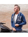 Dettaglio della zip e dell'interno antivento sulla felpa college Holyfreedom.