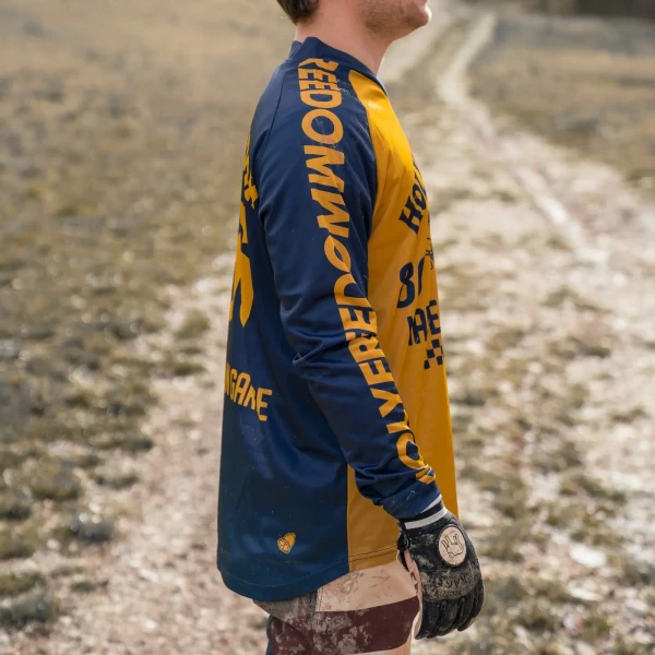 Granducato jersey worn for dirt riding and a lightweight technical look.