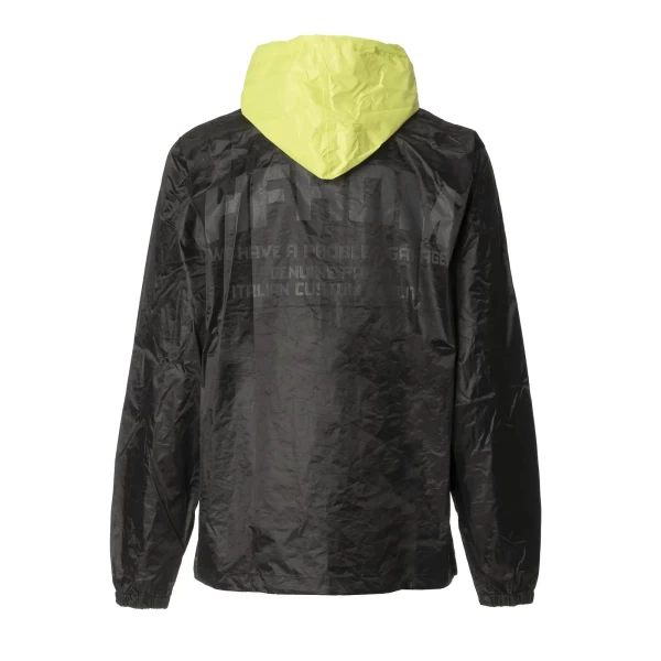 Vista frontale della giacca moto antipioggia Holyfreedom con finitura waxed e taglio urbano.