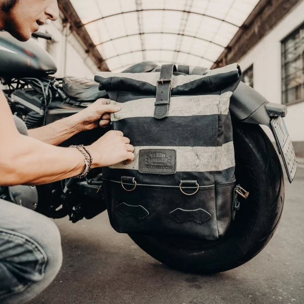 Folsom Pack worn in the city with a custom outfit and vintage helmet for daily rides