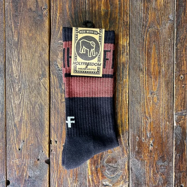 Vista frontale Insulto Sox Holyfreedom: calze moto originali con look ironico e deciso.