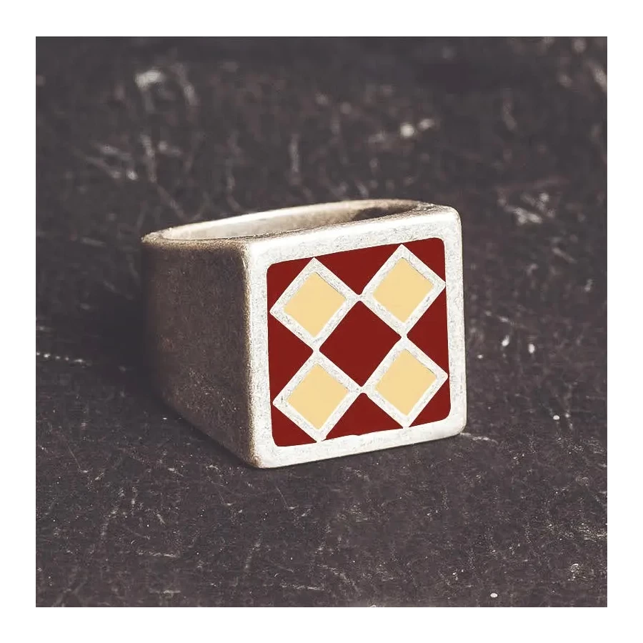 Front view of the Holyfreedom Bullit red beige ring with original artwork and vintage biker style.