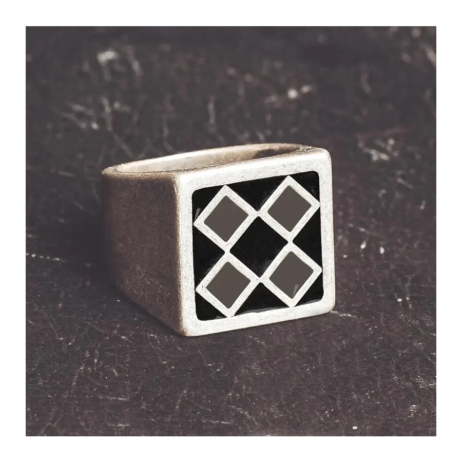 Anello Holyfreedom Bullit black grey frontale con grafica originale e stile biker vintage.