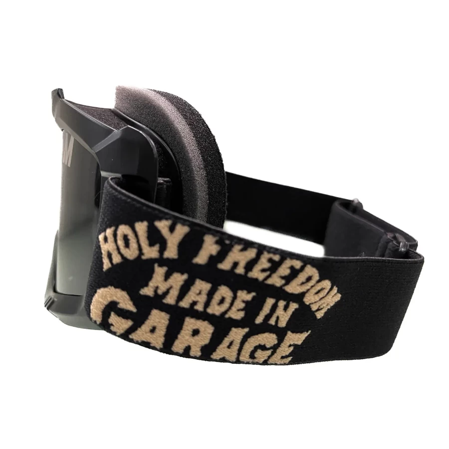 Vista frontale degli occhiali moto vintage Holyfreedom Fat Rat, fit universale per casco jet.