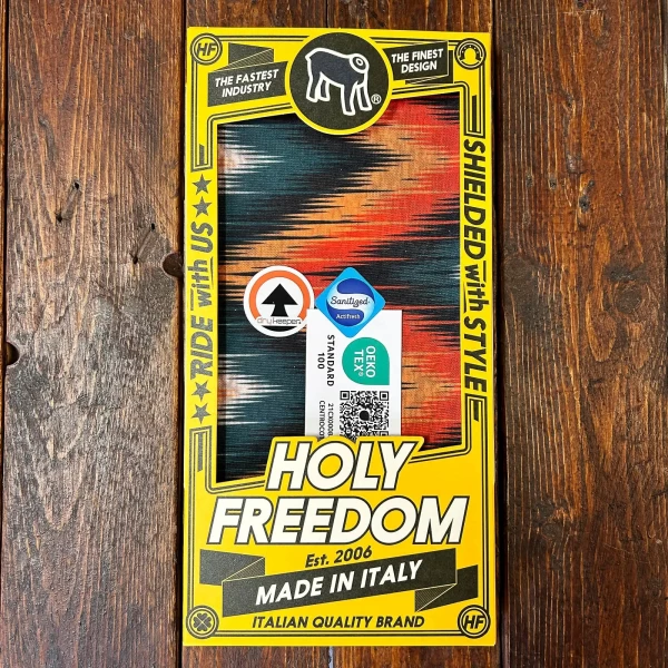 Dettaglio grafica Chumash su accessorio moto vintage Holyfreedom con finitura tecnica Drykeeper
