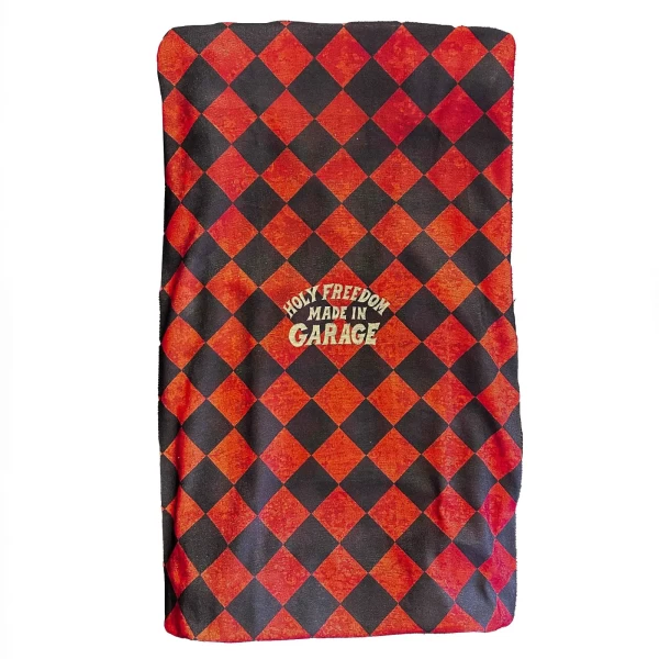 Front view of the Bullit Inferno PrimaLoft tube scarf, warm and ready for cold rides.