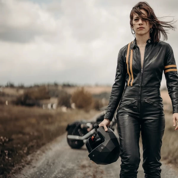 Holyfreedom Stealth matt jet motorcycle helmet with faceted design and geodetic HF® shell.