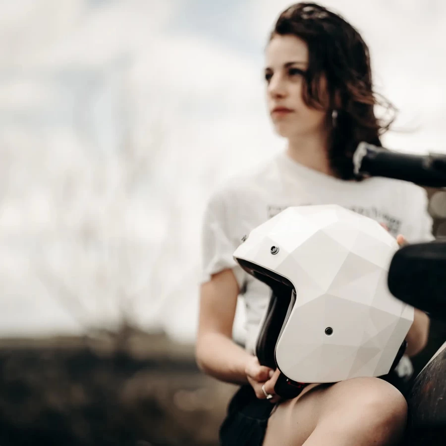 Diamond prismatic surface glossy white STEALTH helmet