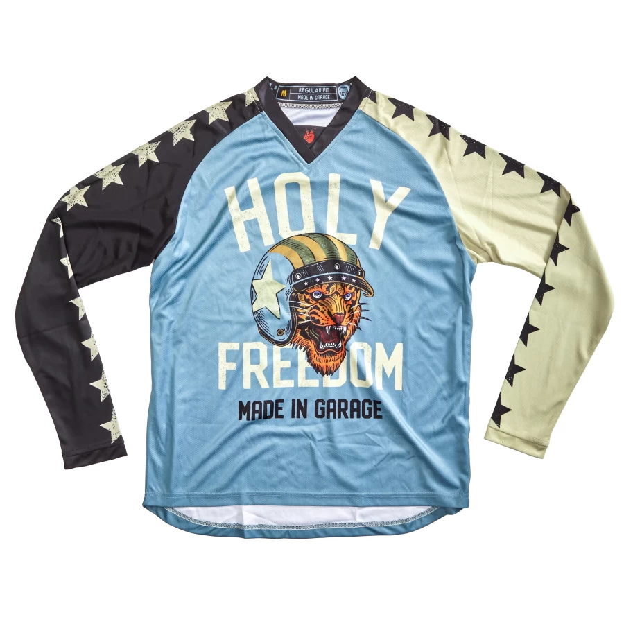 Front view of the Tigertee off-road jersey with a technical fit and protector-ready shape.