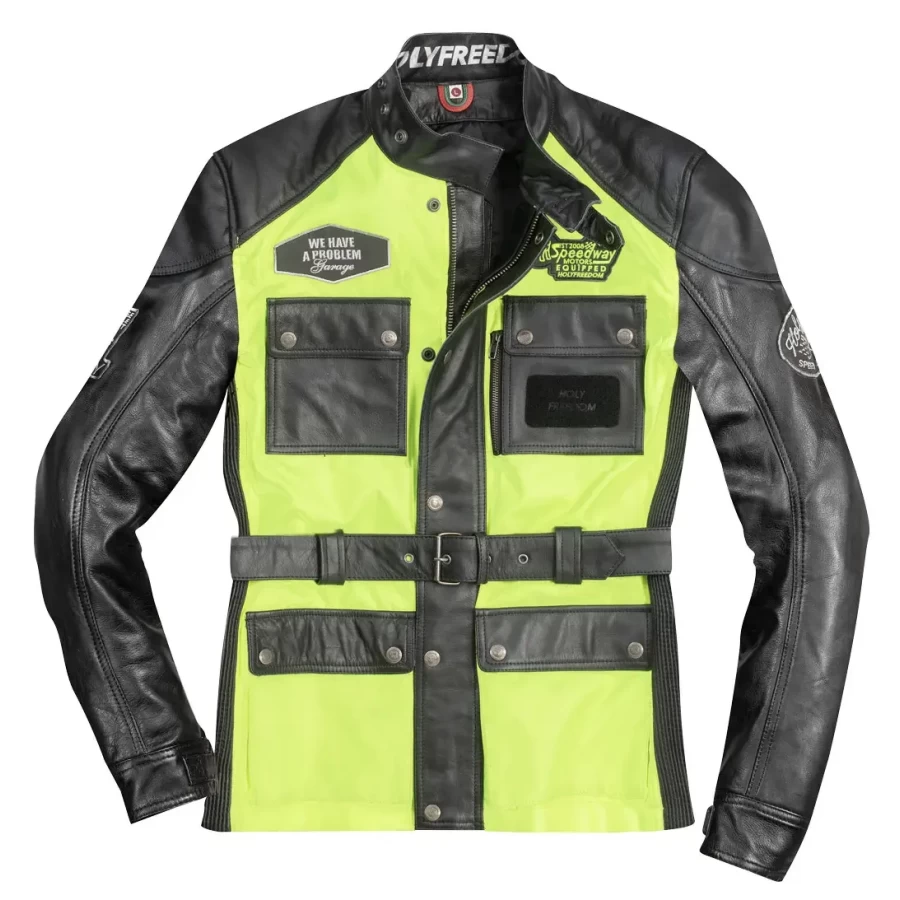 Vista frontale della giacca Quattro Vision Holyfreedom con protezioni CE per uso moto.